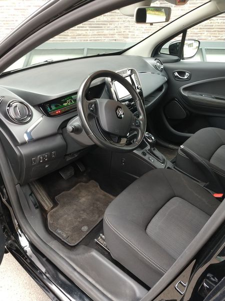 Renault Zoé • 2017 • 80,000 km 4
