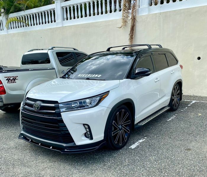 Toyota Highlander • 2017 • 78,200 mi 13