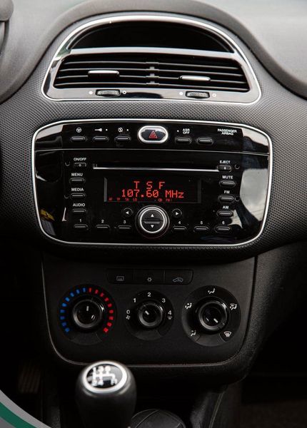 Fiat Punto • 2017 • 59,999 km 4