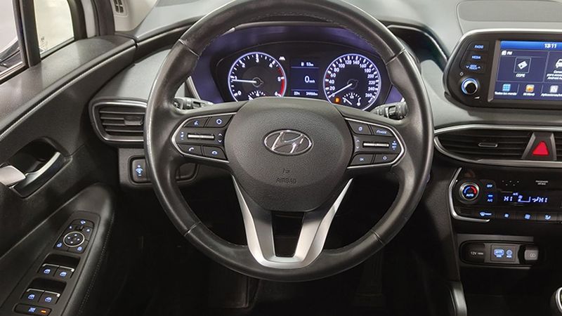 Hyundai Santa Fe • 2019 • 34,654 km 19
