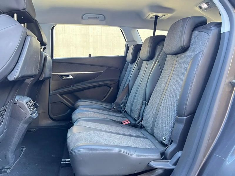 Peugeot 5008 • 2018 • 69,000 km 7