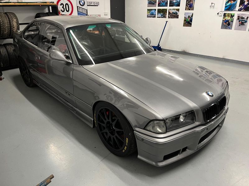 BMW M3 • 1995 • 1 km 3
