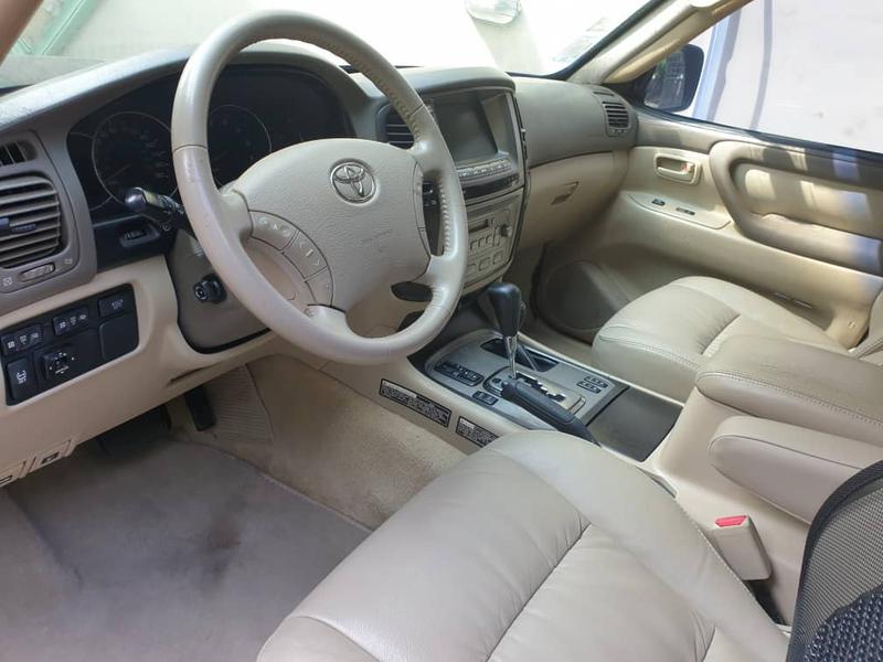 Toyota Land Cruiser • 2008 • 83,563 km 17