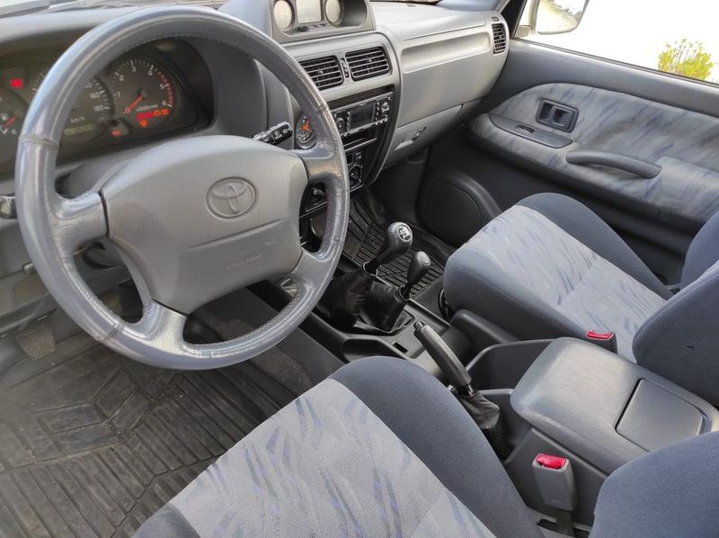 Toyota Land Cruiser • 2000 • 262,000 km 3