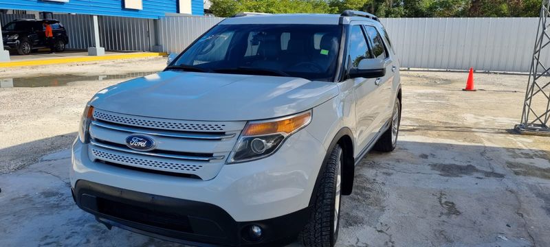 Ford Explorer • 2012 • 150,000 mi 7