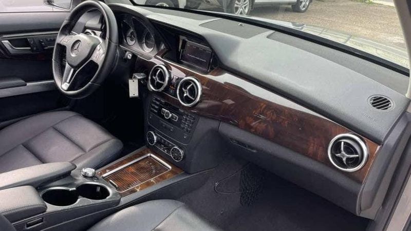 Mercedes-Benz GLK • 2013 • 87,000 km 8