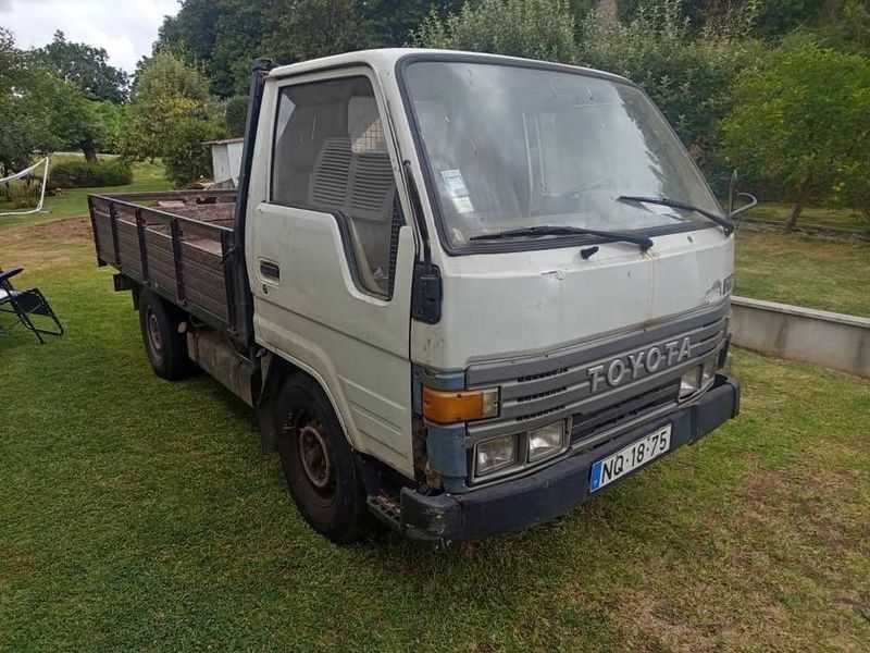 Toyota Dyna • 1999 • 189,000 km 1