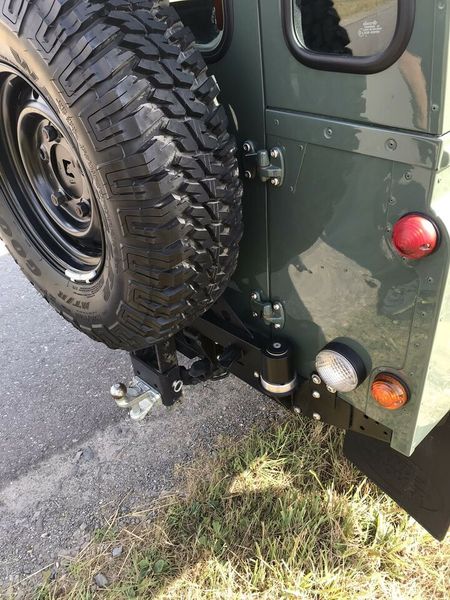 Land Rover Defender • 2012 • 75,000 km 10