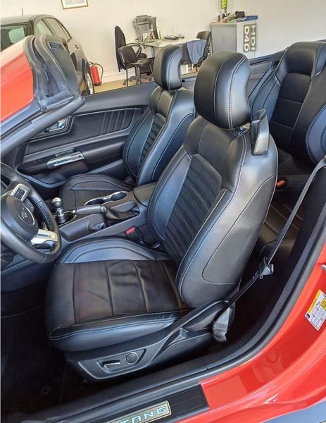 Ford Mustang • 2015 • 190,000 km 5