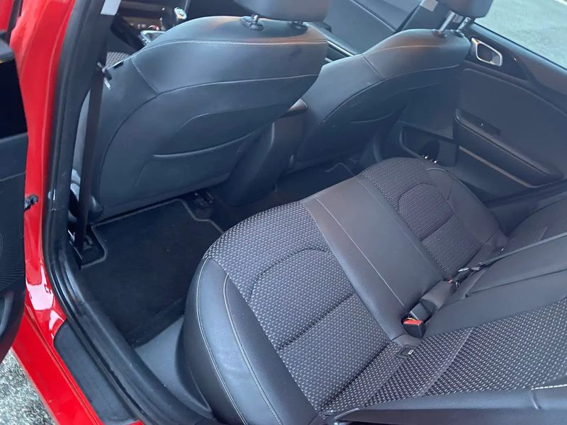 Kia Cee`d • 2019 • 157,121 km 8