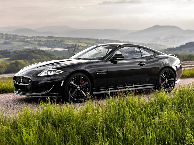 Jaguar XKR • 2012 • 89,500 km 13