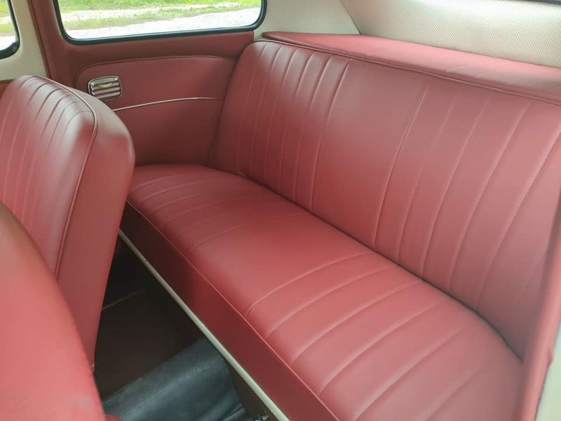 Volkswagen New Beetle • 1955 • 126,000 km 3