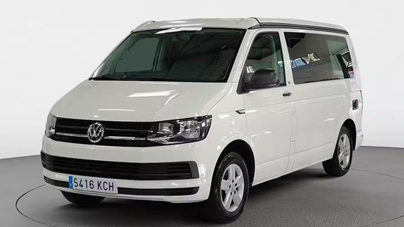 Volkswagen California • 2017 • 144,111 km 3