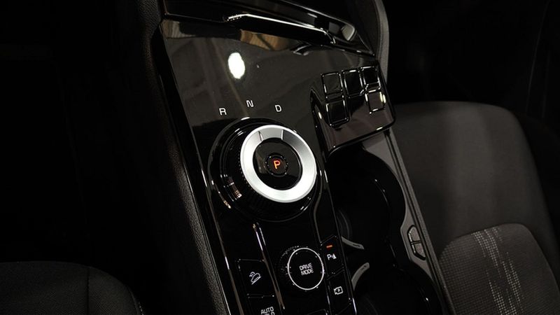 Kia Sportage • 2024 • 7,364 km 6