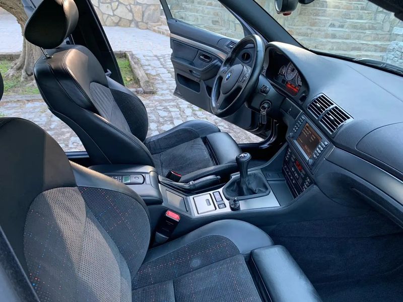 BMW M5 • 2002 • 152,000 km 6