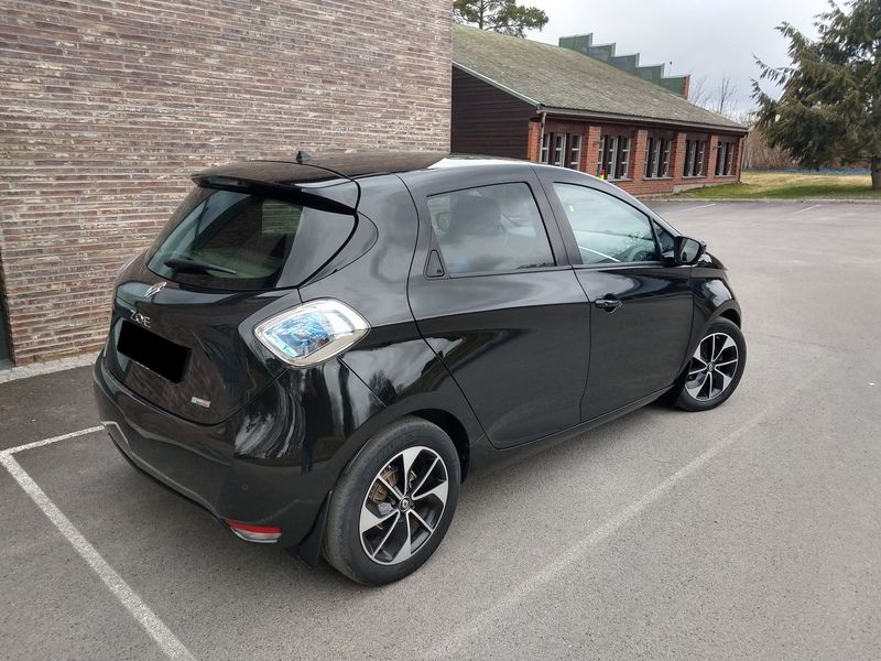 Renault Zoé • 2017 • 80,000 km 3