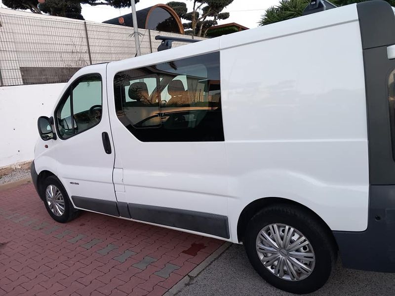 Opel Vivaro • 2006 • 207,000 km 6