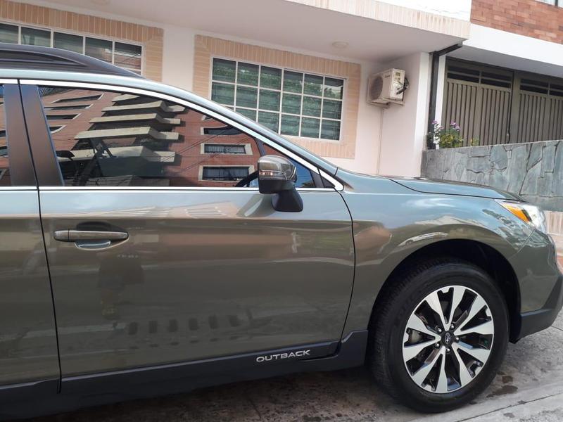 Subaru Outback • 2017 • 19,000 km 11