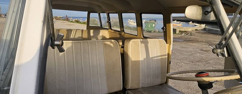 Volkswagen T5 Transporter Shuttle • 1969 • 120,000 km 6