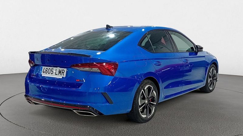 Škoda Octavia • 2021 • 22,413 km 4