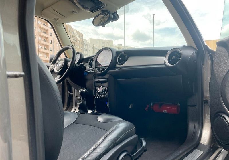 MINI Cooper • 2014 • 160,000 km 2