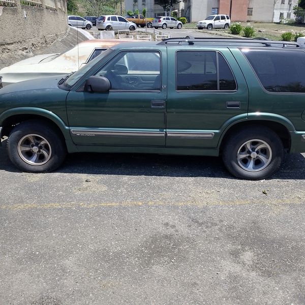 Chevrolet Blazer • 2001 • 200,000 km 5