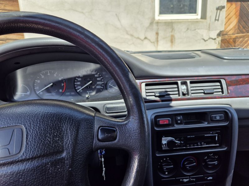 Honda Civic • 1998 • 111,000 km 3