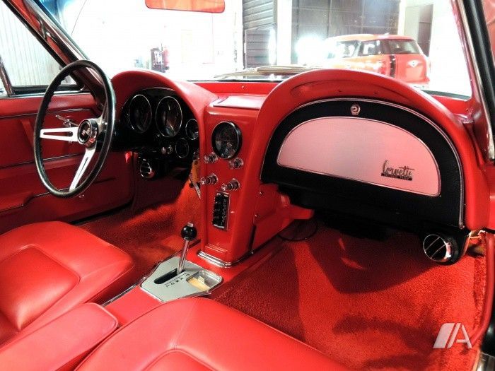 Chevrolet Corvette Stingray • 1965 • 150 km 7