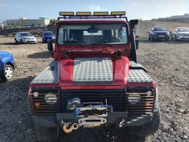 Land Rover Defender • 1993 • 430,000 km 4
