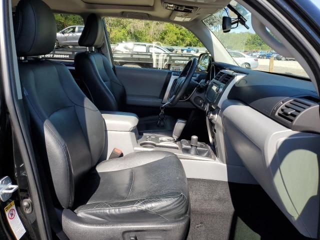 Toyota 4Runner • 2012 • 12 km 4