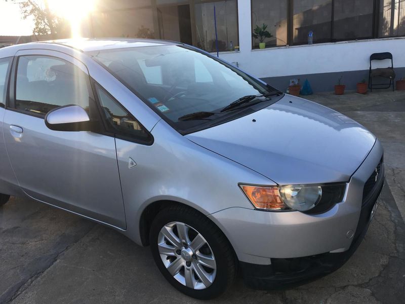 Mitsubishi Colt • 2010 • 64,900 km 3