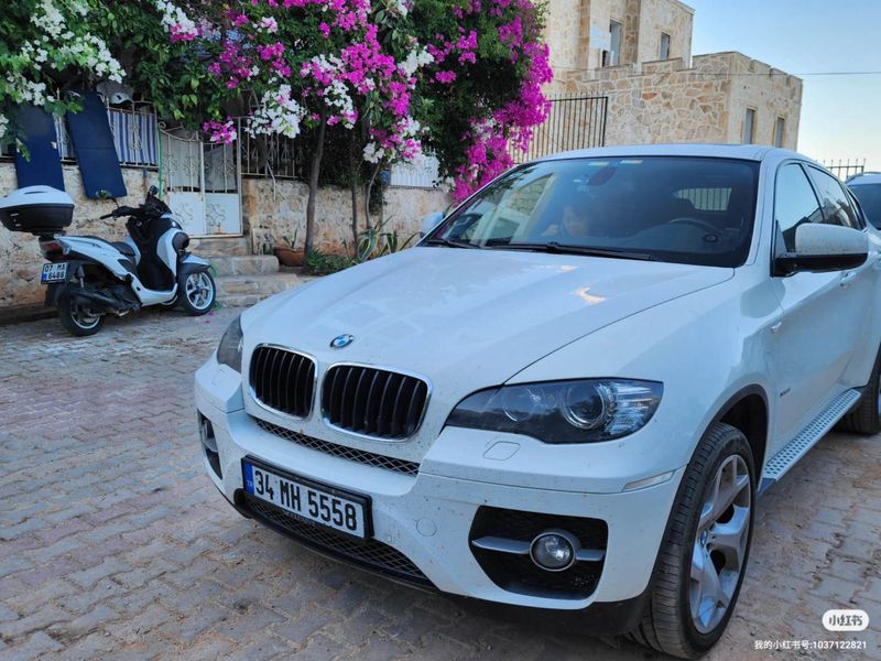 BMW X6 • 2011 • 132,000 km 4