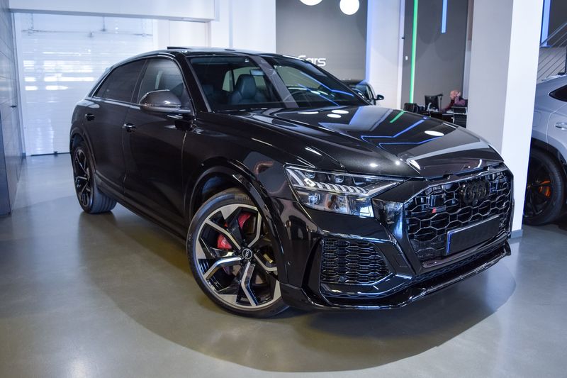 Audi RS Q8 • 2021 • 52,000 km 1