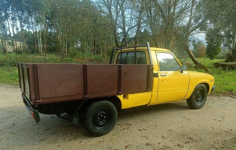 Toyota Hilux • 1998 • 451,000 km 4