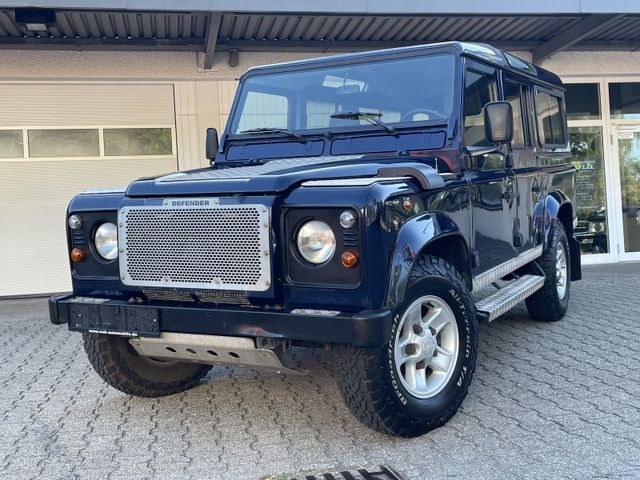 Land Rover Defender • 2004 • 223,079 km 1