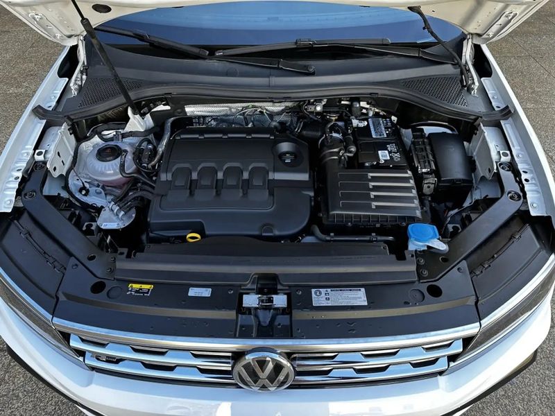 Volkswagen Tiguan • 2020 • 104,000 km 3