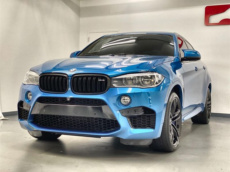 BMW X6 • 2020 • 11,000 km 2