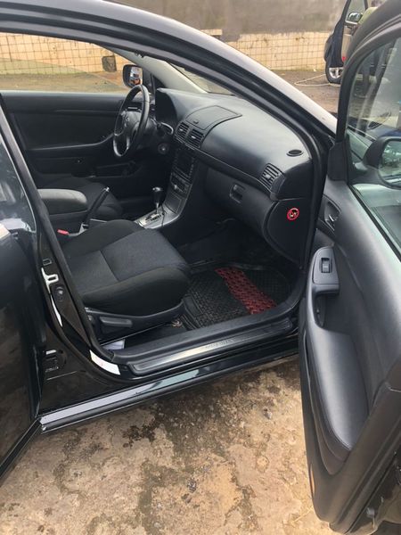 Toyota Avensis • 2009 • 182,000 km 5