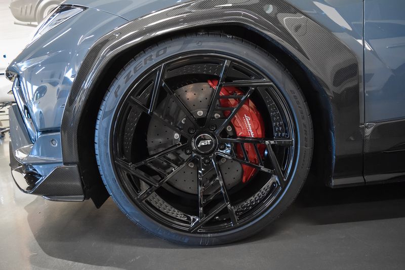 Lamborghini Urus • 2023 • 700 km 19