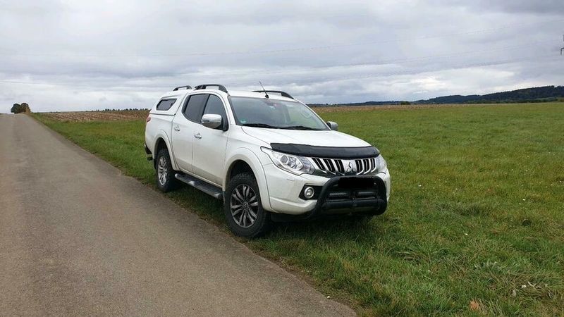 Mitsubishi L200 Pick up • 2015 • 87,000 km 1