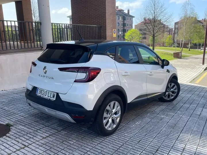 Renault Captur • 2020 • 32,000 km 4