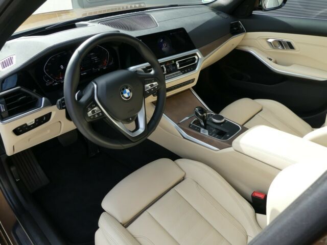 BMW 3 Series • 2019 • 36,609 km 4