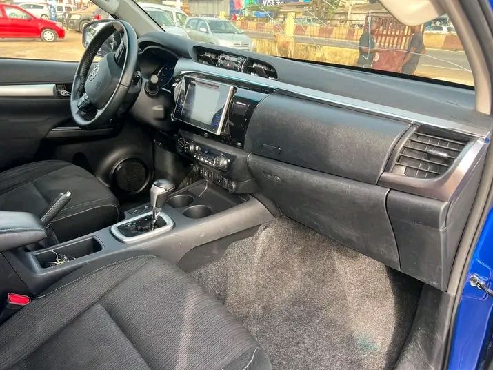 Toyota Hilux • 2020 • 176 km 2