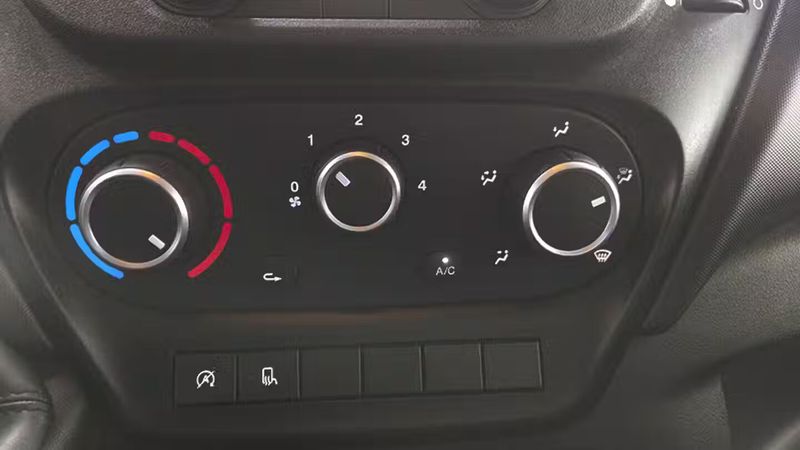 Mercedes-Benz Sprinter • 2024 • 42,261 km 21