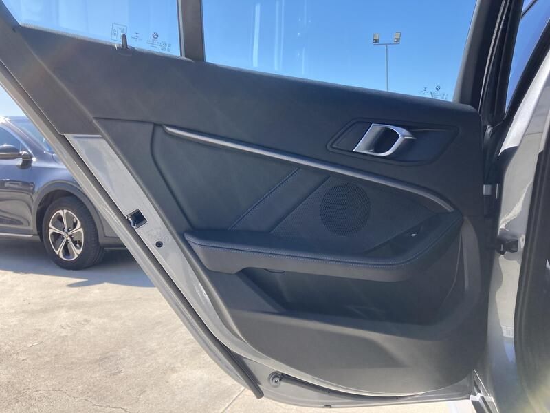 BMW 1 Series • 2022 • 37,577 km 12