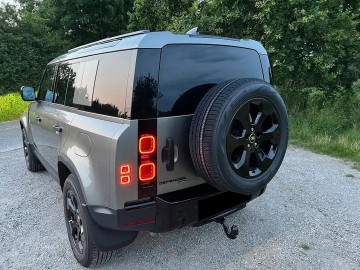 Land Rover Defender • 2022 • 7,000 km 5