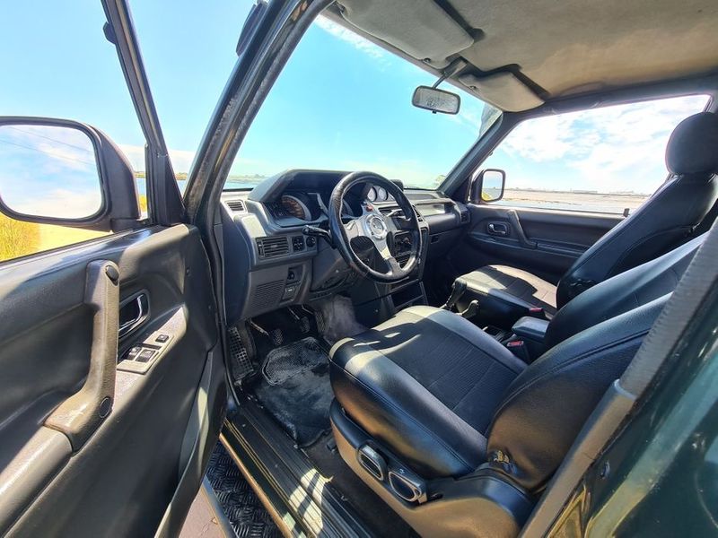 Mitsubishi Pajero • 1997 • 320,000 km 5
