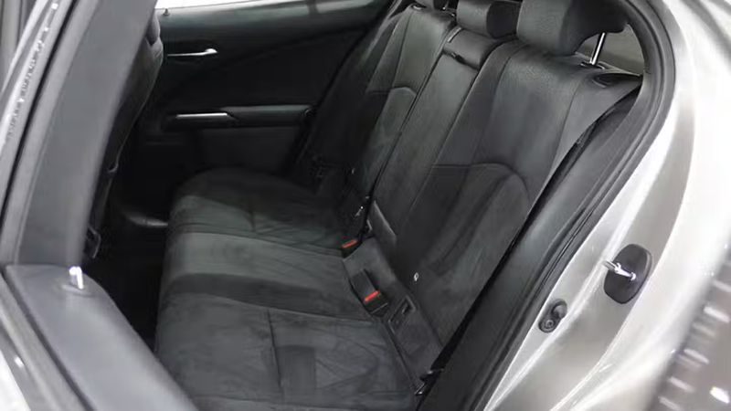 Lexus UX • 2021 • 79,916 km 7