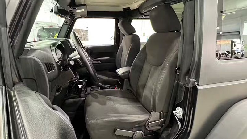Jeep Wrangler • 2016 • 88,730 km 15
