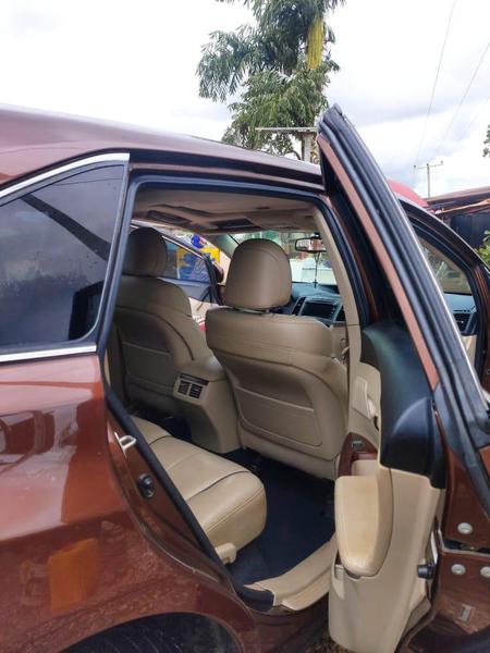 Toyota Avanza Veloz • 2010 • 90,000 km 6